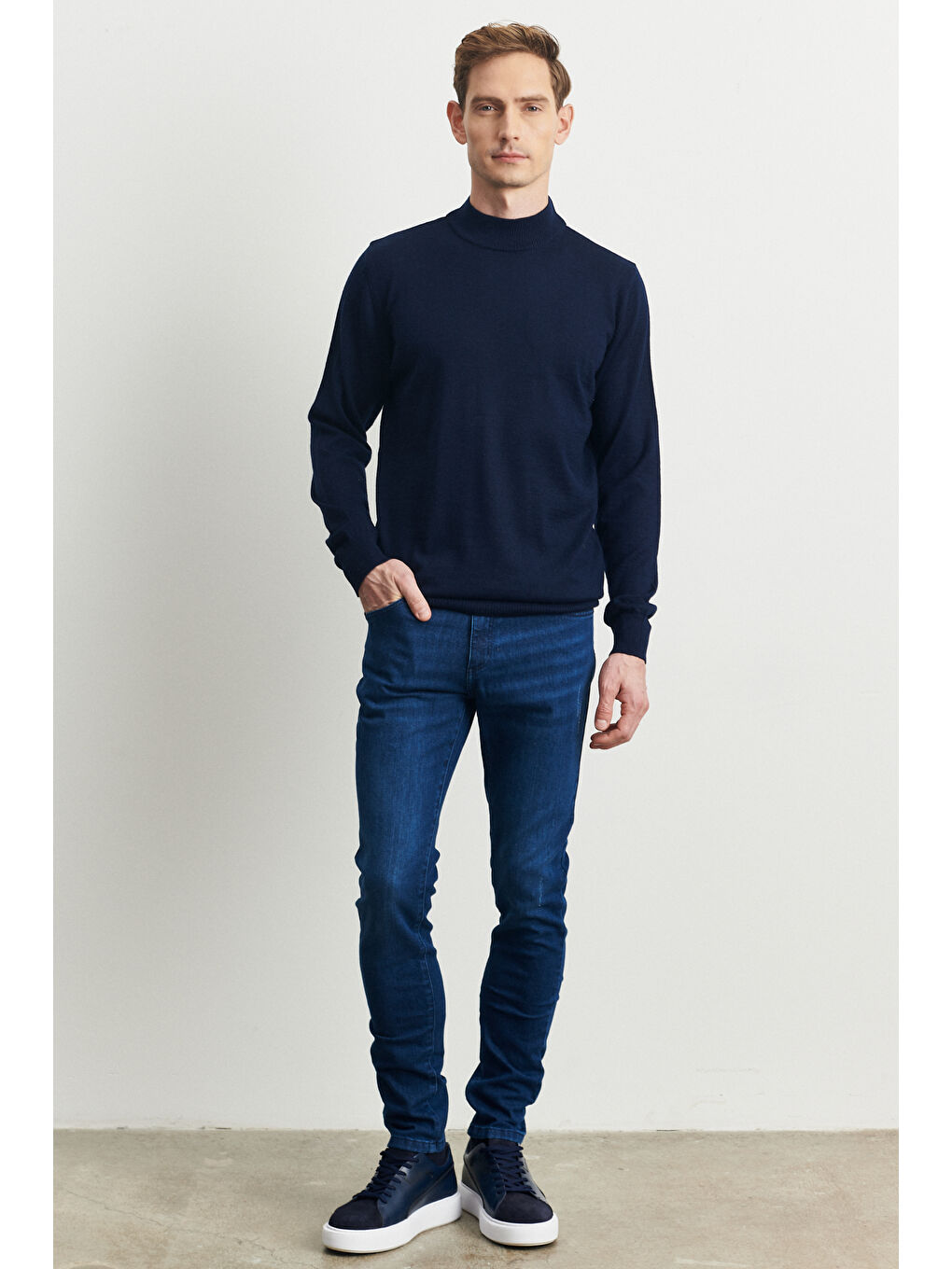 Erkek Lacivert Standart Fit Normal Kesim Yarım Balıkçı Yaka Yünlü Triko-1