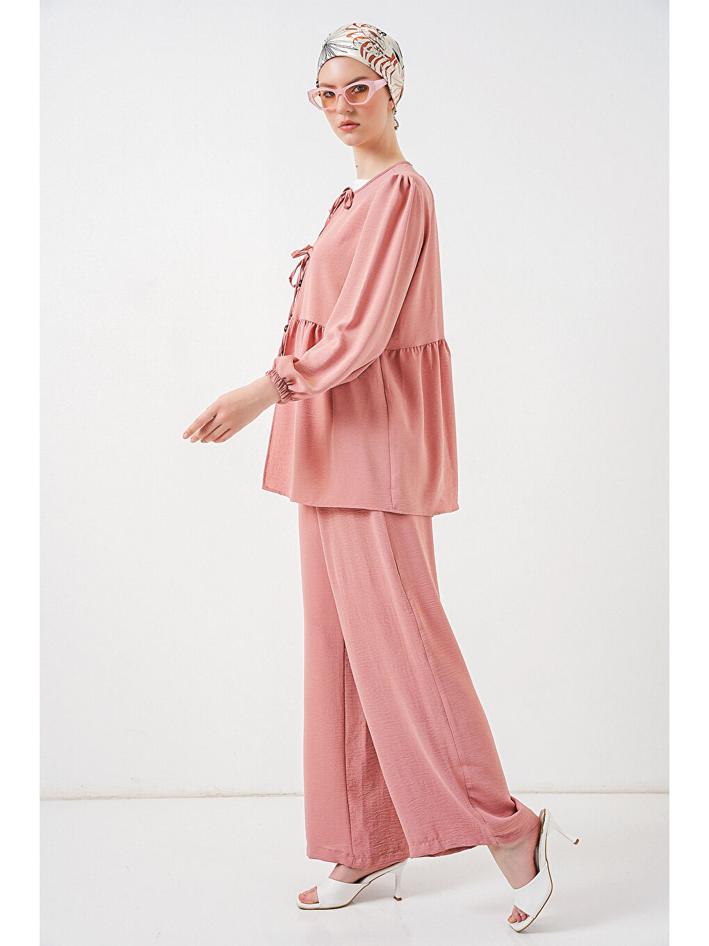 Pembe Kadın Önü Bağcıklı Tunik Pantolon İkili Takım 6744 - Pudra-3