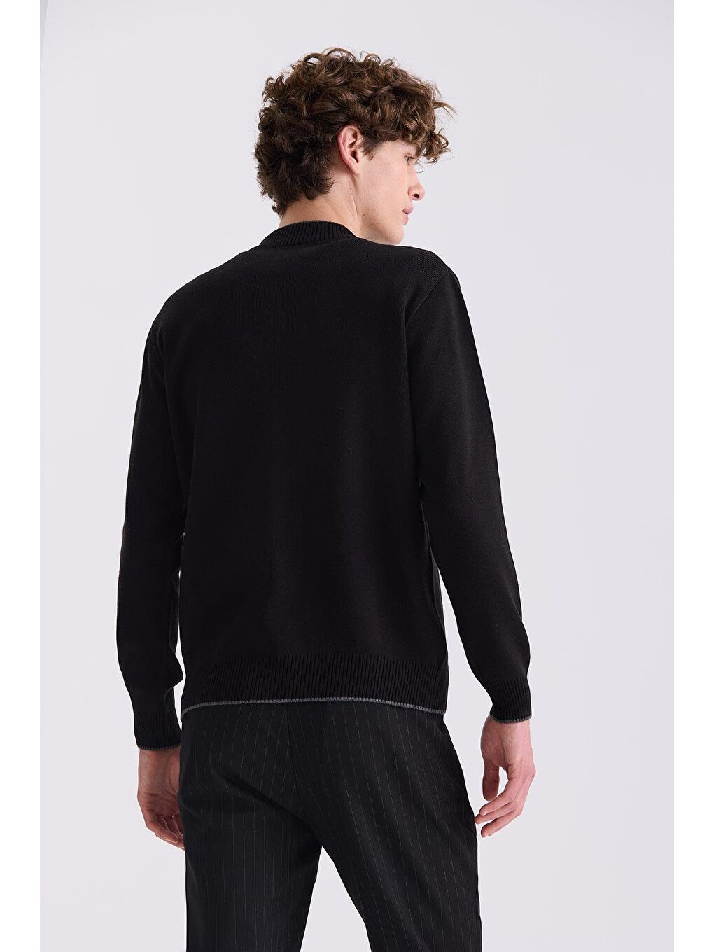 Siyah Classic Fit Düz Fermuarlı Dik Yaka Triko Hırka-3