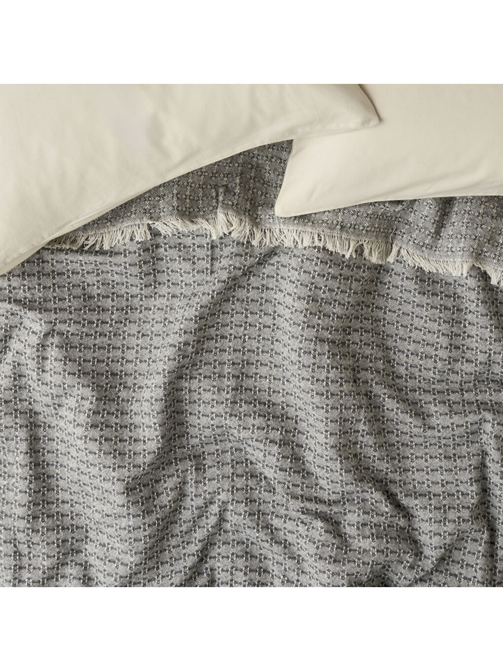 Gri Alisia Pamuklu Çift Kişilik Yatak Örtüsü Füme (200x230 cm)-1