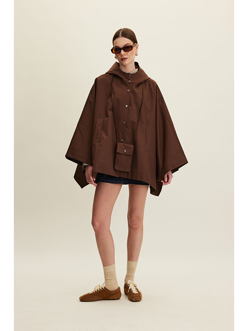 Çanta Detaylı Pelerin Trençkot Kahverengi-1