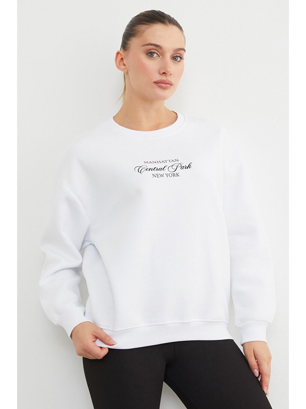 Beyaz 3 İplik Manhattan Baskılı Bisiklet Yaka Sweatshirt-2