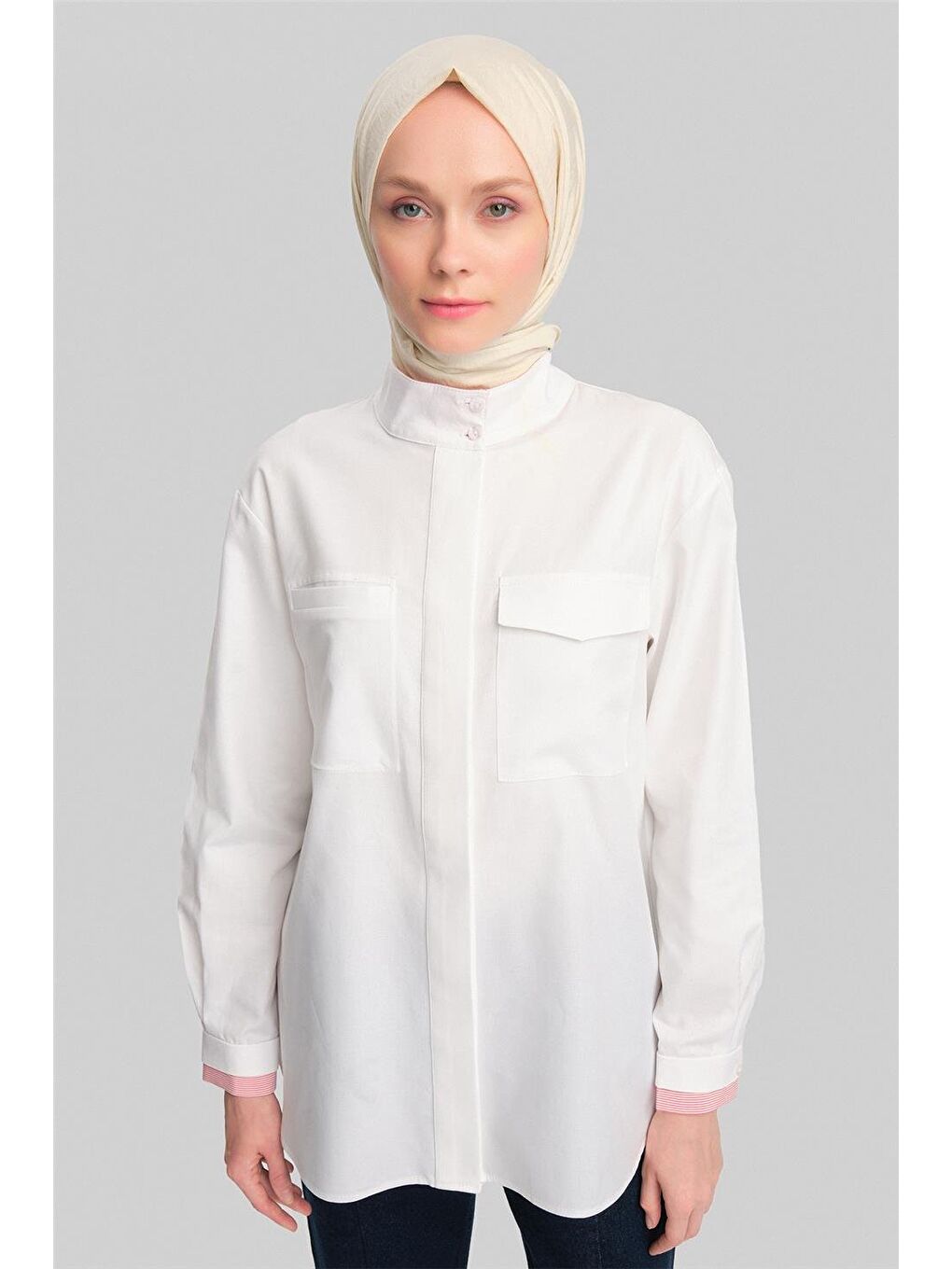 Beyaz Çizgili Garnili Pamuk Gömlek 24Y3524 Kırmızı-3