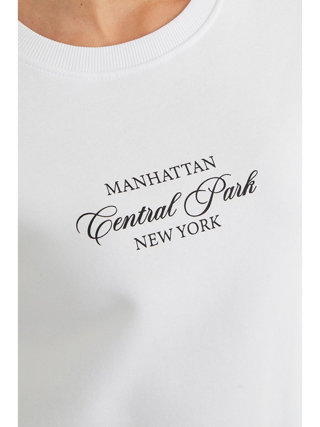 Beyaz 3 İplik Manhattan Baskılı Bisiklet Yaka Sweatshirt-3