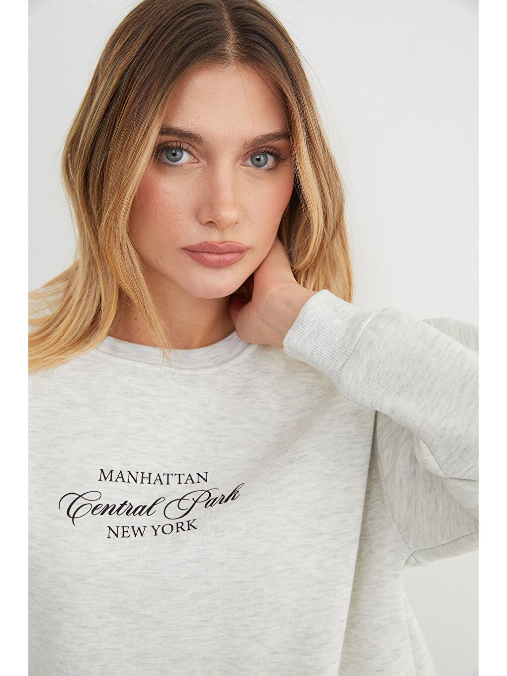 Gri 3 İplik Manhattan Baskılı Bisiklet Yaka Sweatshirt-4