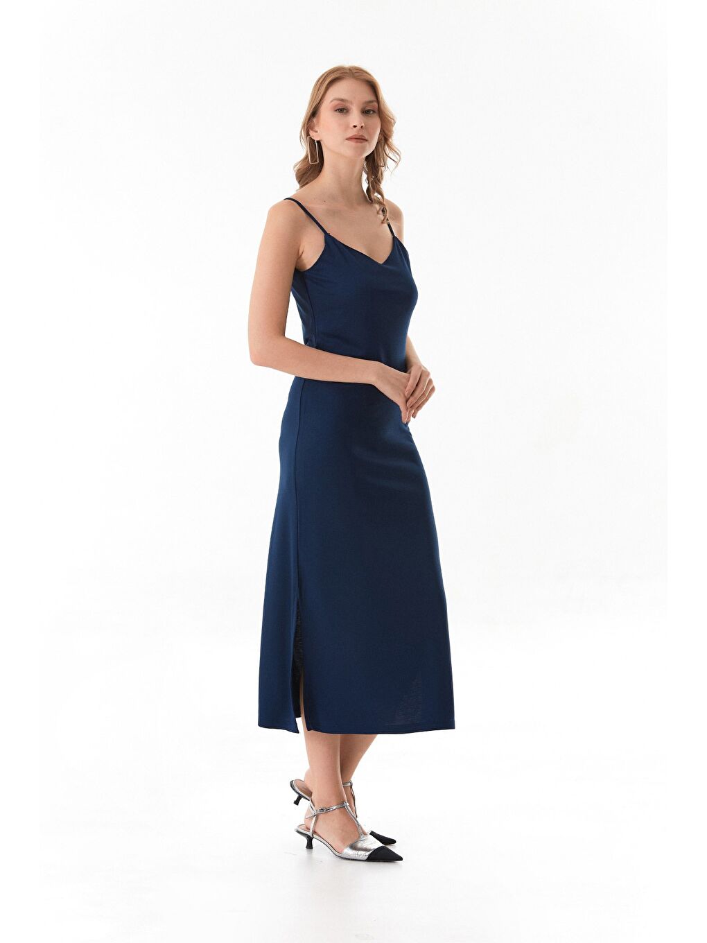 Lacivert Basic Yırtmaçlı Askılı Modal Elbise-2
