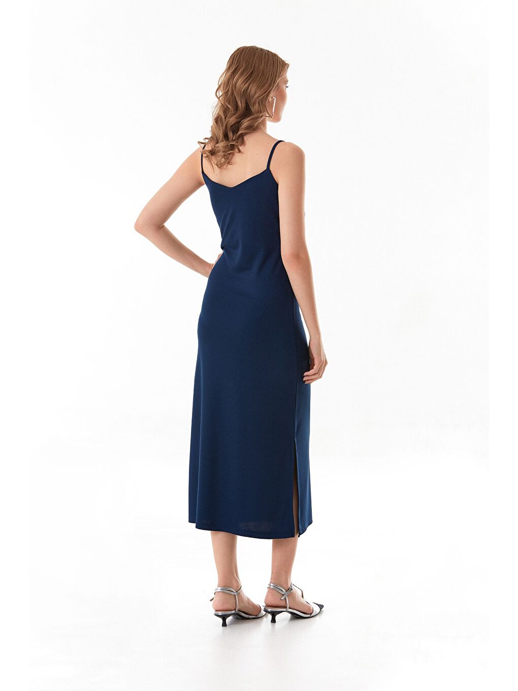 Lacivert Basic Yırtmaçlı Askılı Modal Elbise-4