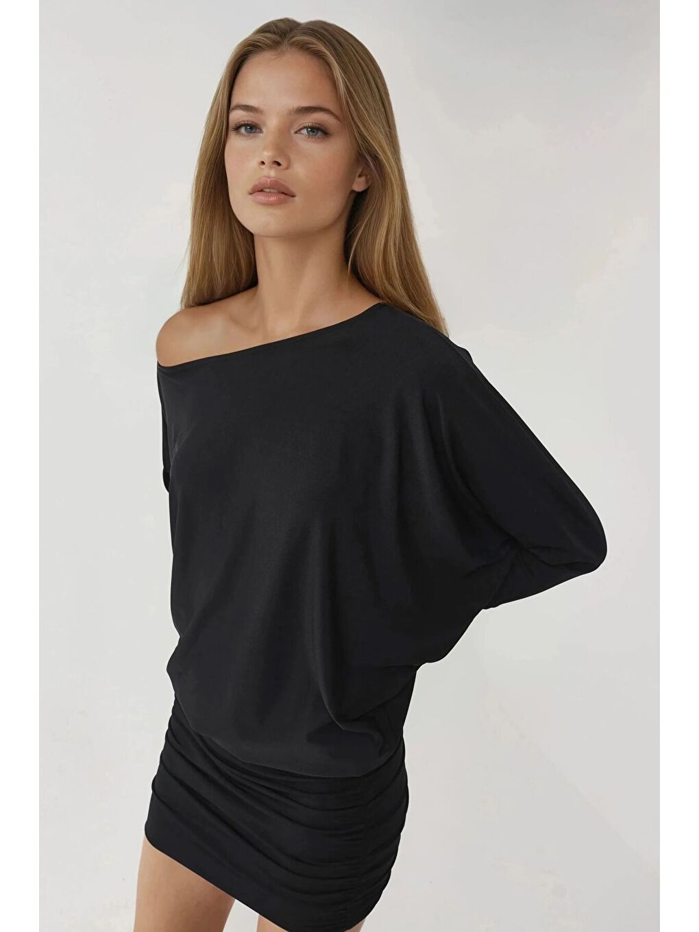 Düşük Omuz Esnek Elbise Siyah-2