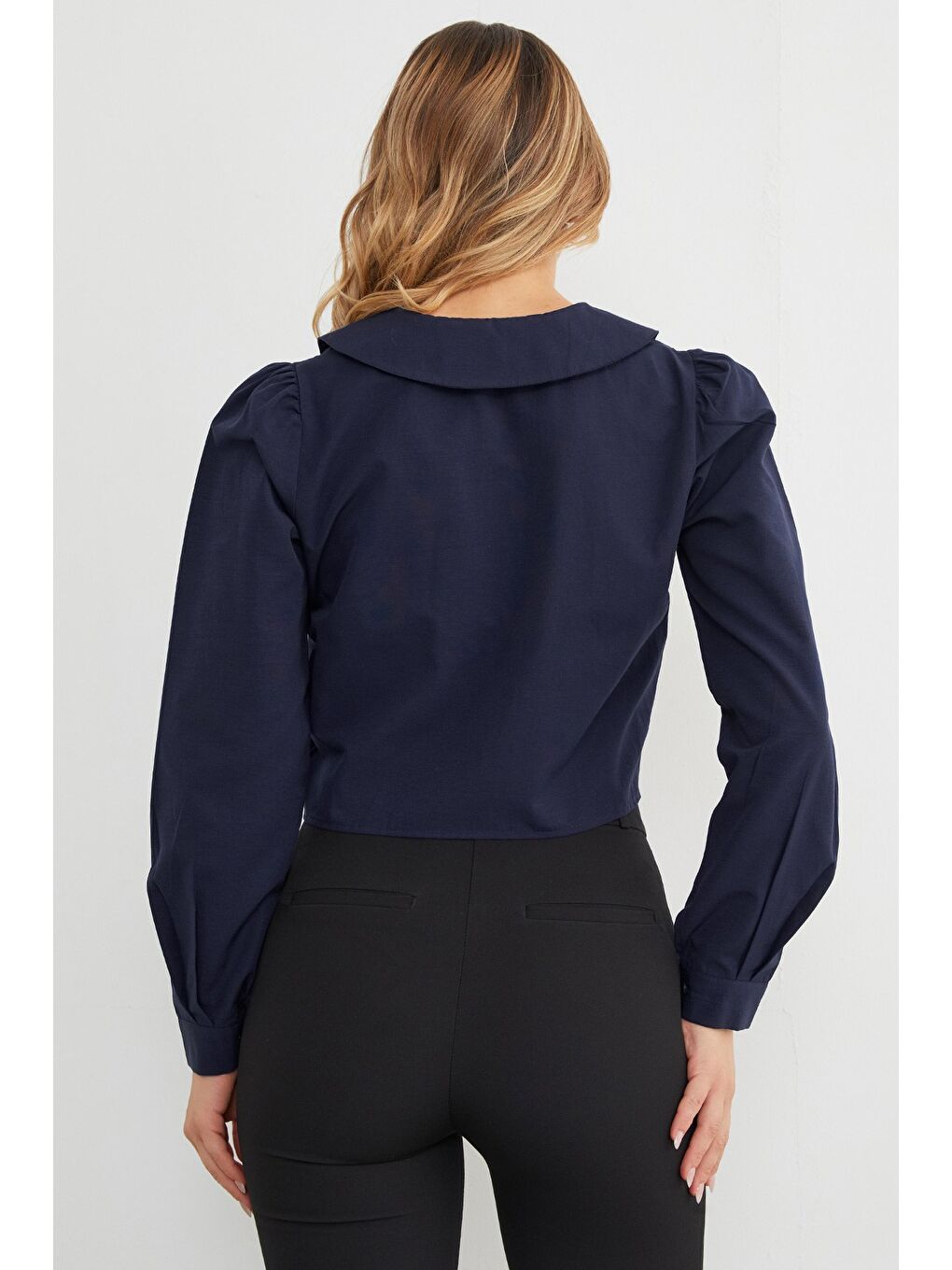 Lacivert Bebe Yaka Önden Bağlamalı Crop Bluz-4