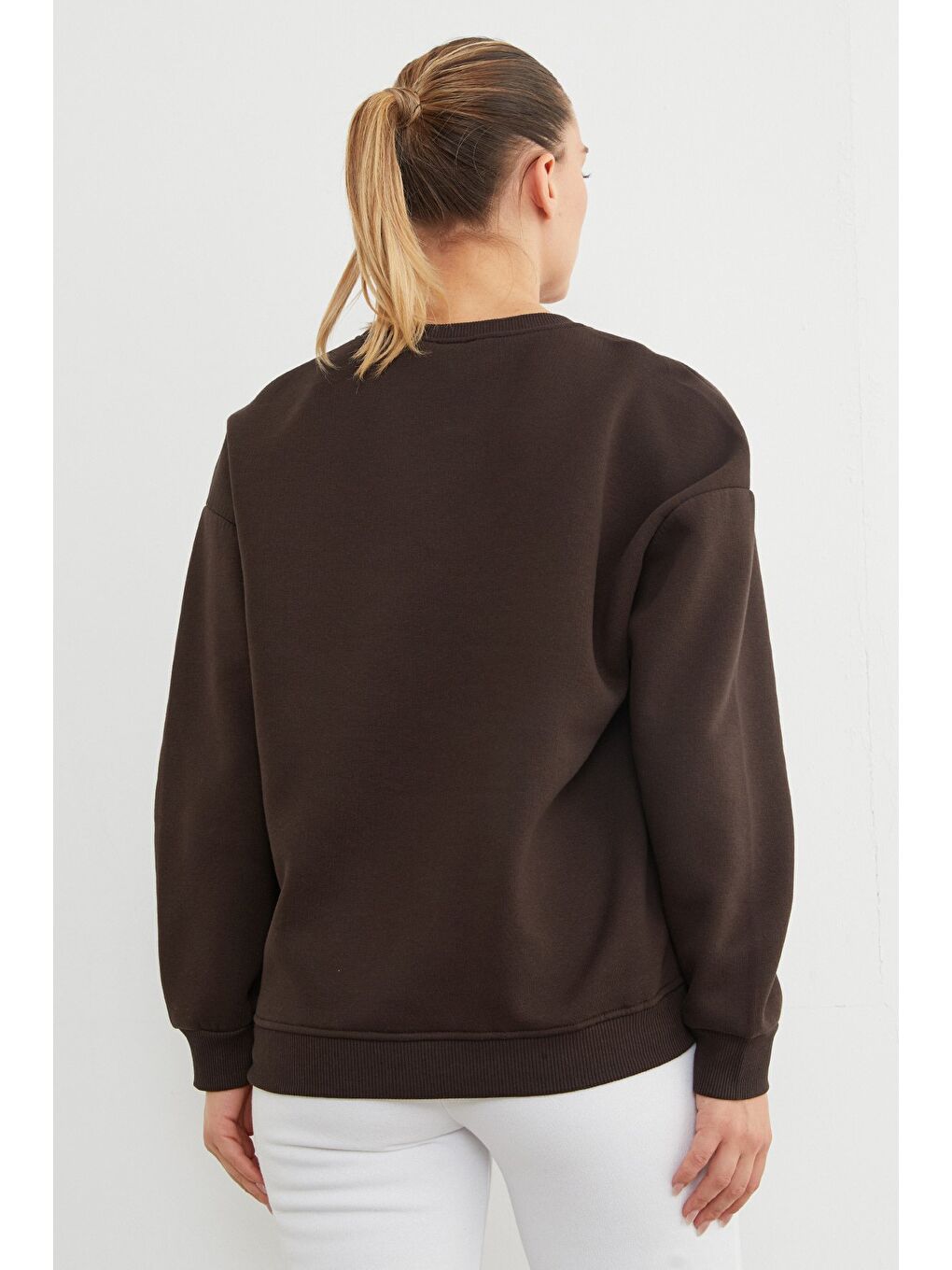 Kahverengi 3 İplik Taşlı Kalp Detaylı Oversize Sweatshirt-4