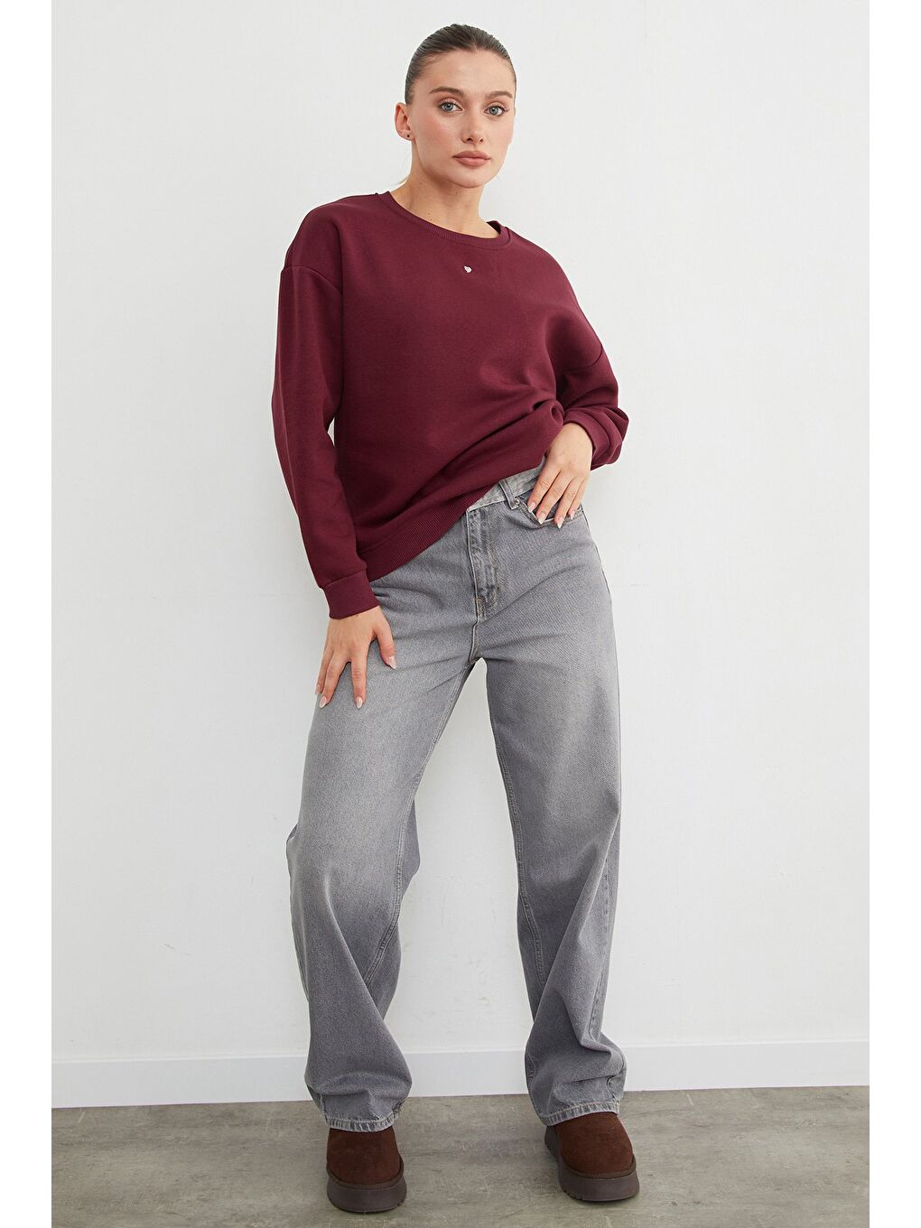 Bordo 3 İplik Taşlı Kalp Detaylı Oversize Sweatshirt-2