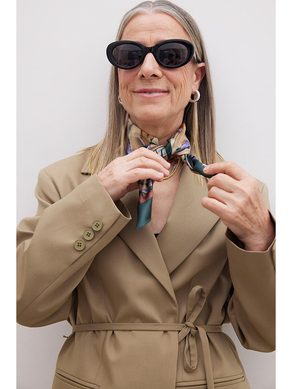 Bej Desenli Saten Boyun Fuları Lush-1