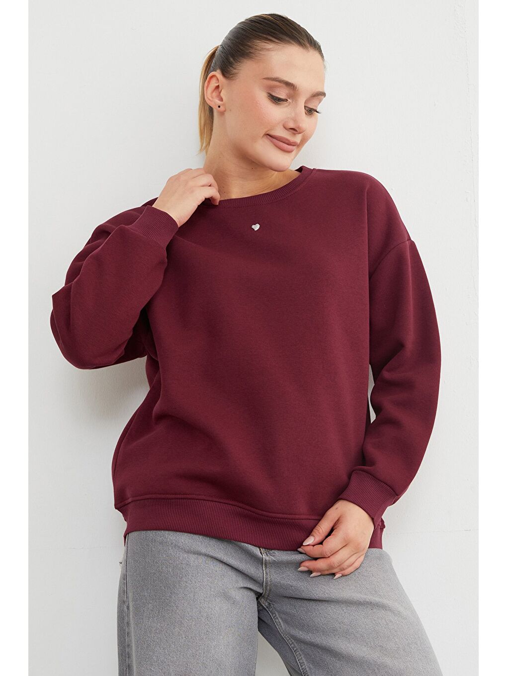 Bordo 3 İplik Taşlı Kalp Detaylı Oversize Sweatshirt-4