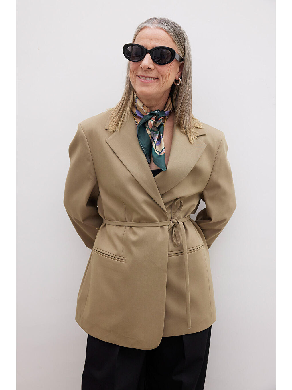 Bej Desenli Saten Boyun Fuları Lush-2