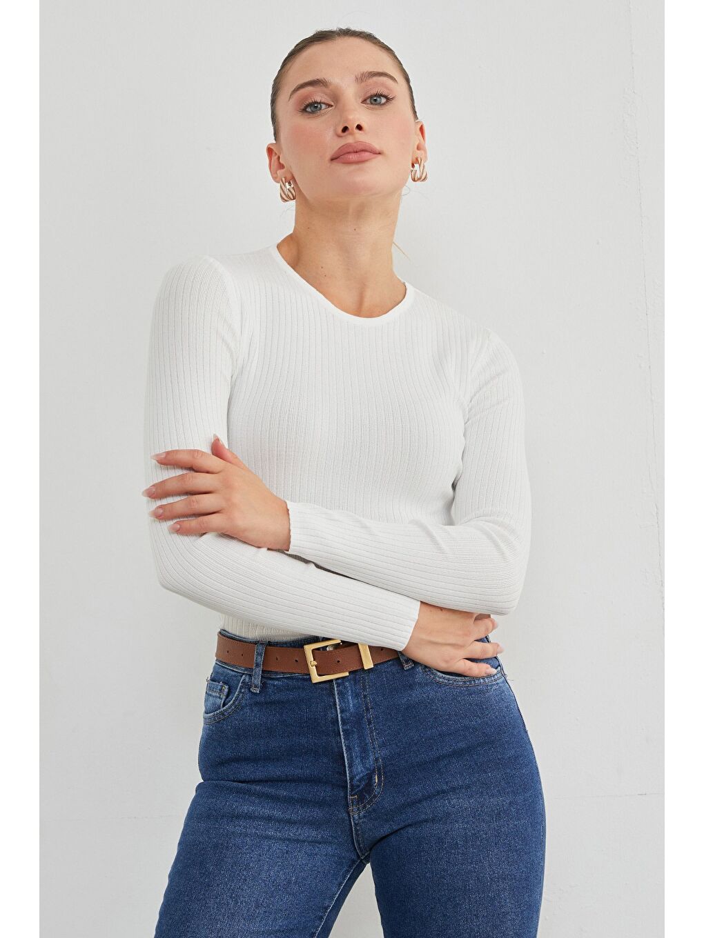 Beyaz Fitilli Bisiklet Yaka İnce Triko Kazak-4