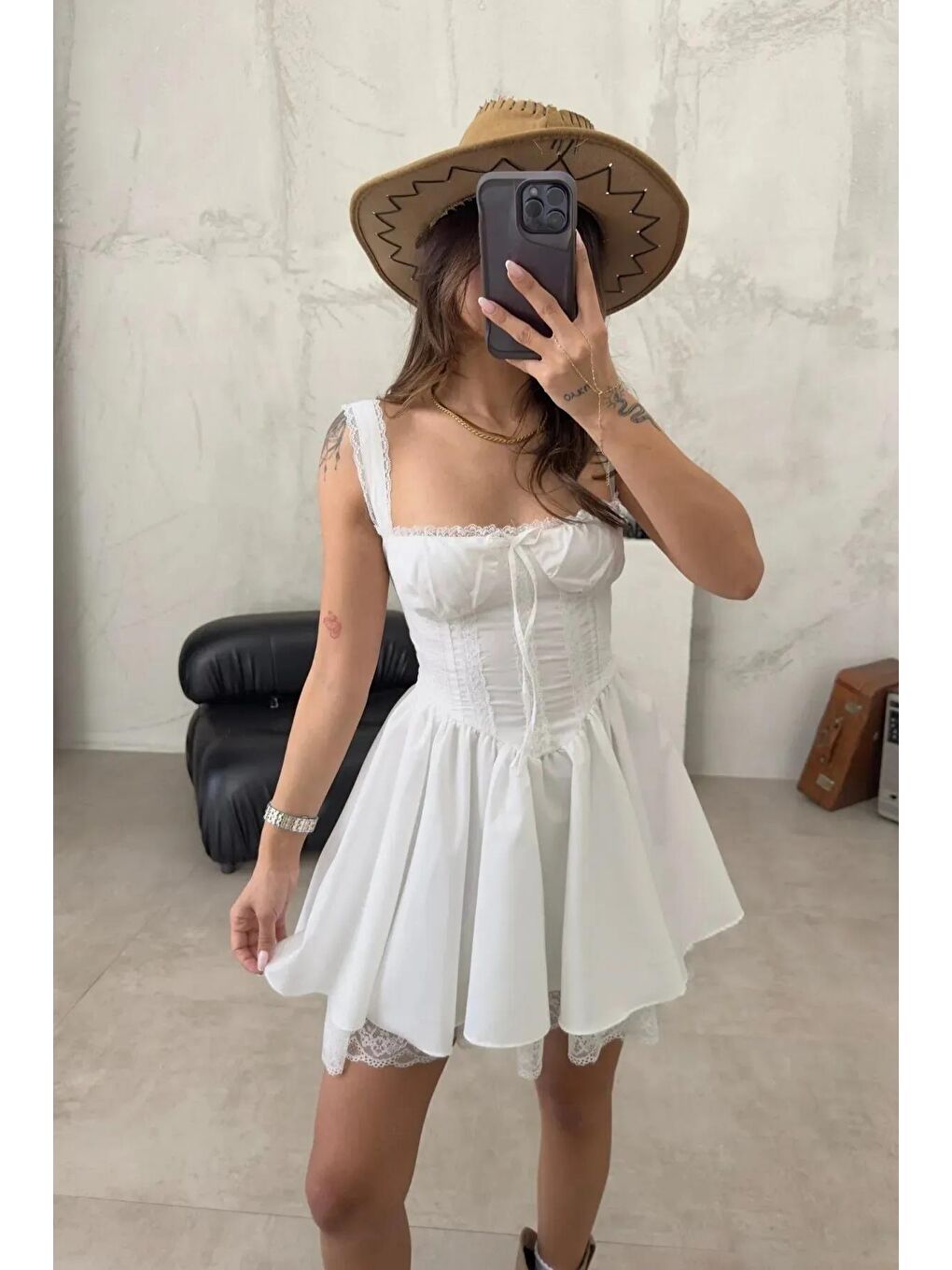 Kadın Beyaz Dantel Detaylı Güpürlü Elbise-2