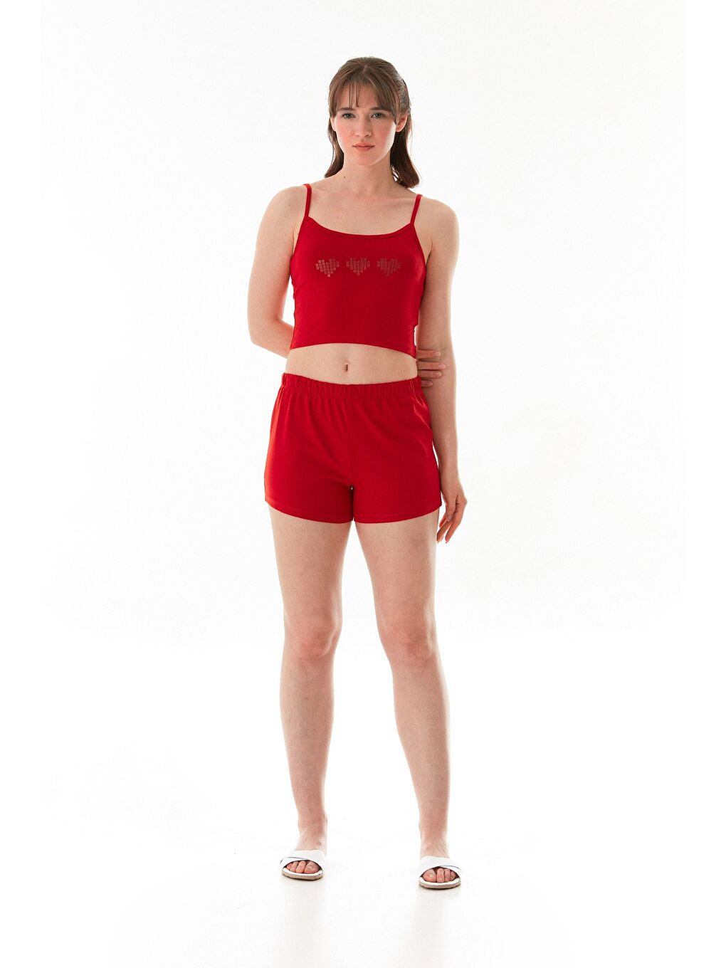 Kırmızı Kalp Baskılı Askılı Şortlu Pijama Takımı-1