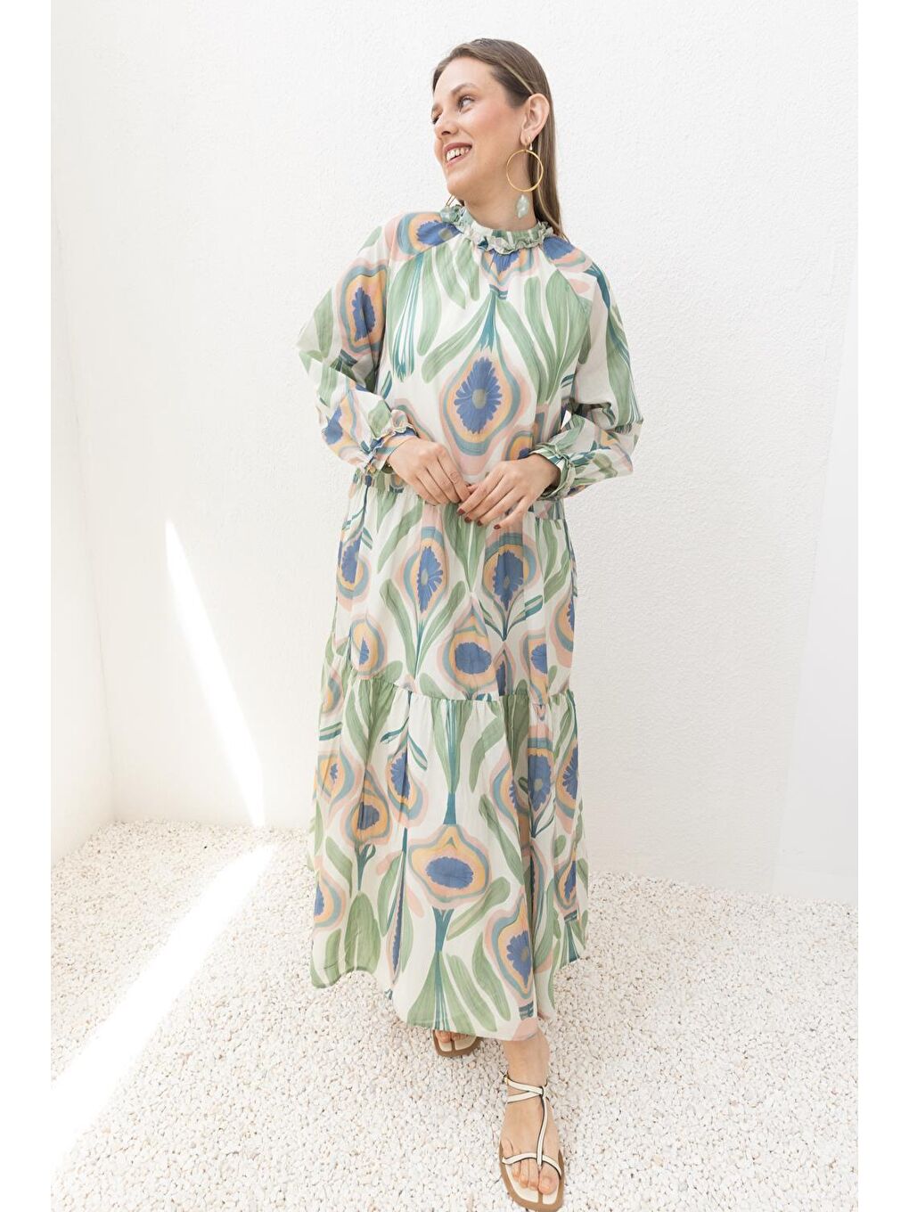 Yeşil-Pembe-Desenli Etek Fırfırlı Elbise