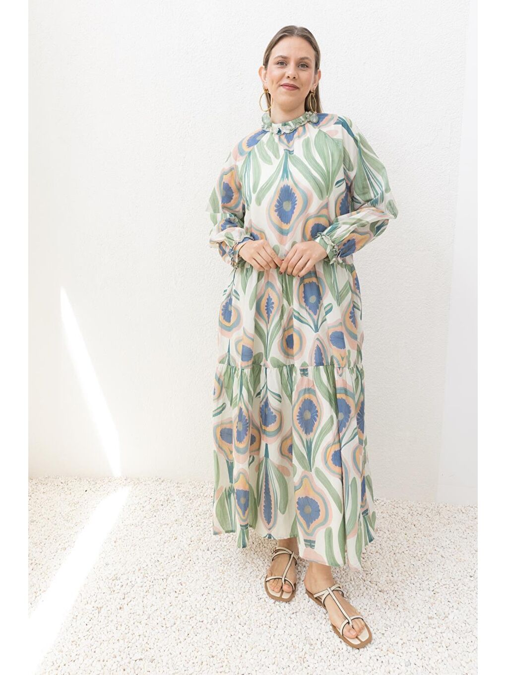 Yeşil-Pembe-Desenli Etek Fırfırlı Elbise-1