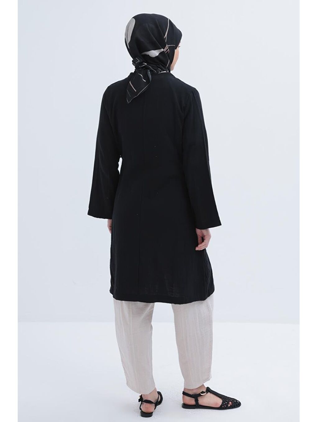 Siyah-Belden Bağlamalı Müslin Kap-3