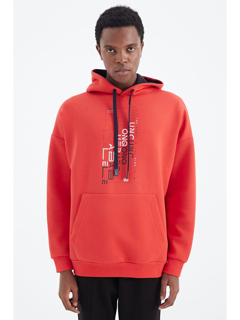 TOMMYLIFE Kırmızı Fiesta Kapüşonlu Baskı Detaylı Rahat Kalıp Erkek Sweatshirt - 88285