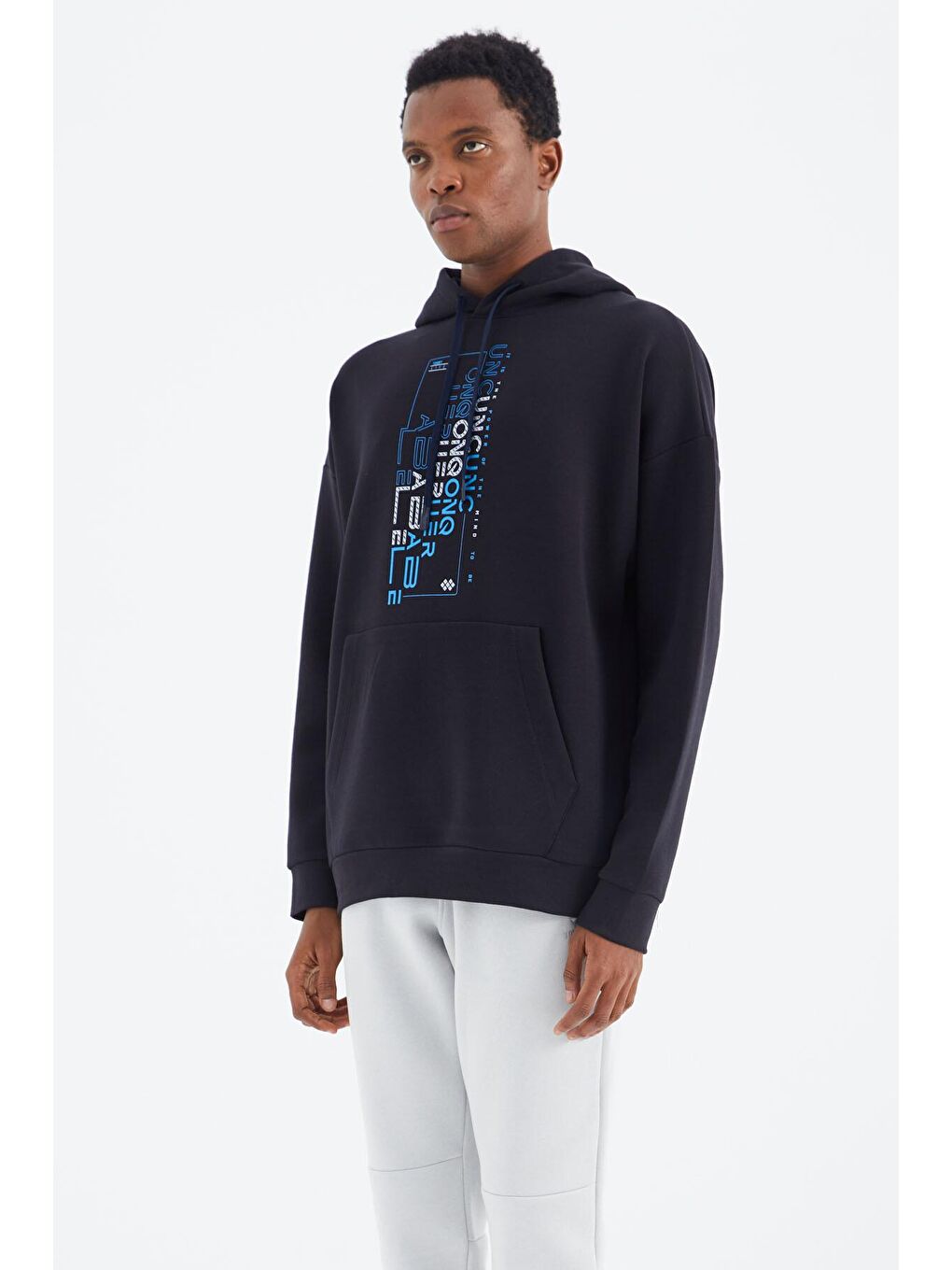 TOMMYLIFE Lacivert Kapüşonlu Baskı Detaylı Rahat Kalıp Erkek Sweatshirt - 88285 - 3