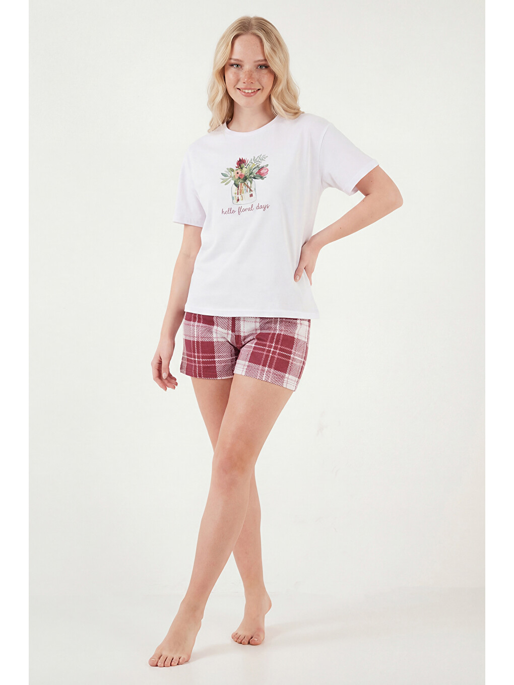 Beyaz % 100 Pamuk Regular Fit Desenli Şortlu Kadın Pijama Takımı 65790782-1