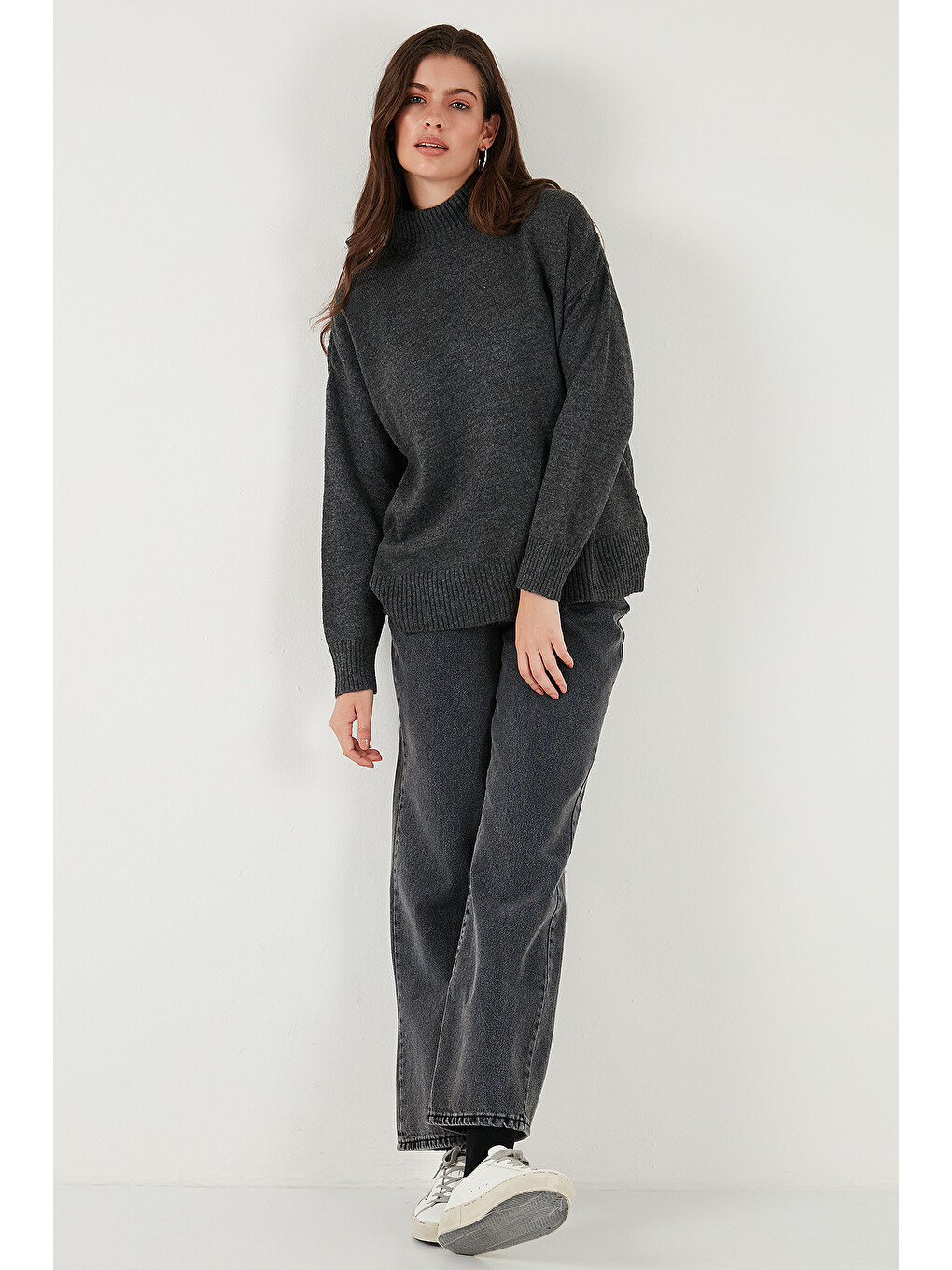 Antrasit Premium Oversize Fit Balıkçı Yaka Yumuşak Dokulu Triko Kazak 680kz00469-3