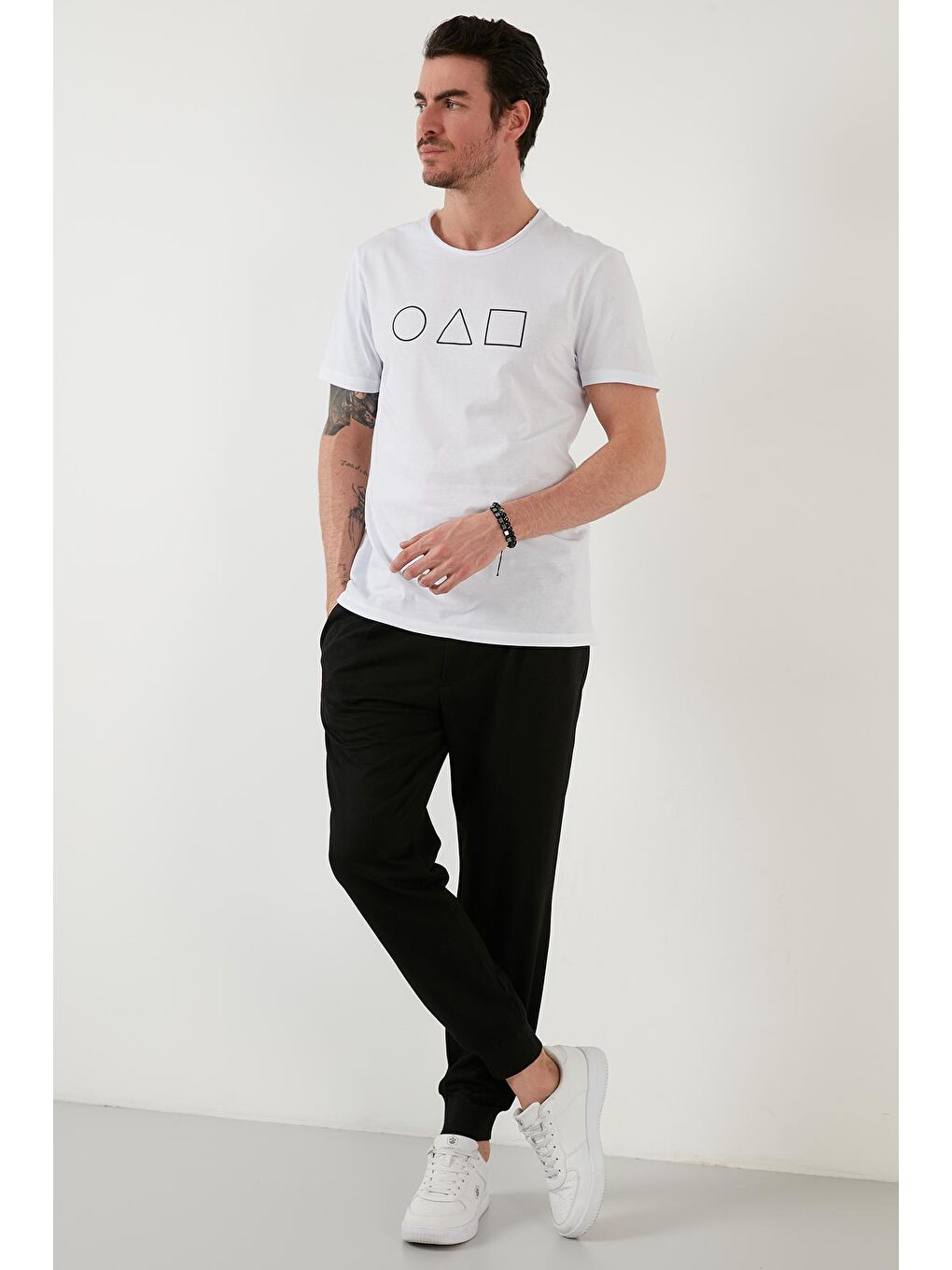 Beyaz Bisiklet Yaka %100 Pamuk Tişört 5902414-3