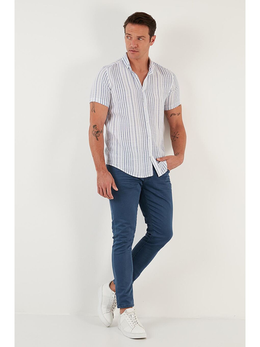 Buratti Beyaz İnce Çizgili Düğmeli Yaka % 100 Pamuk Slim Fit Gömlek CF23S116097 - 3