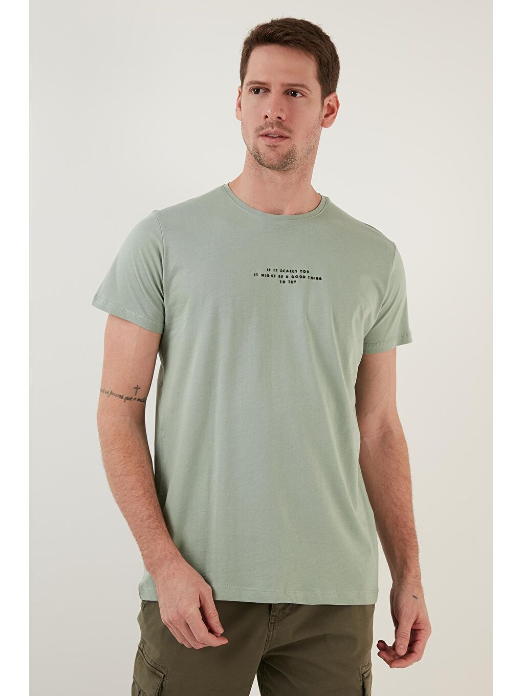 Yeşil Yazı Baskılı Bisiklet Yaka %100 Pamuk Slim Fit Tişört 541IFIT-2