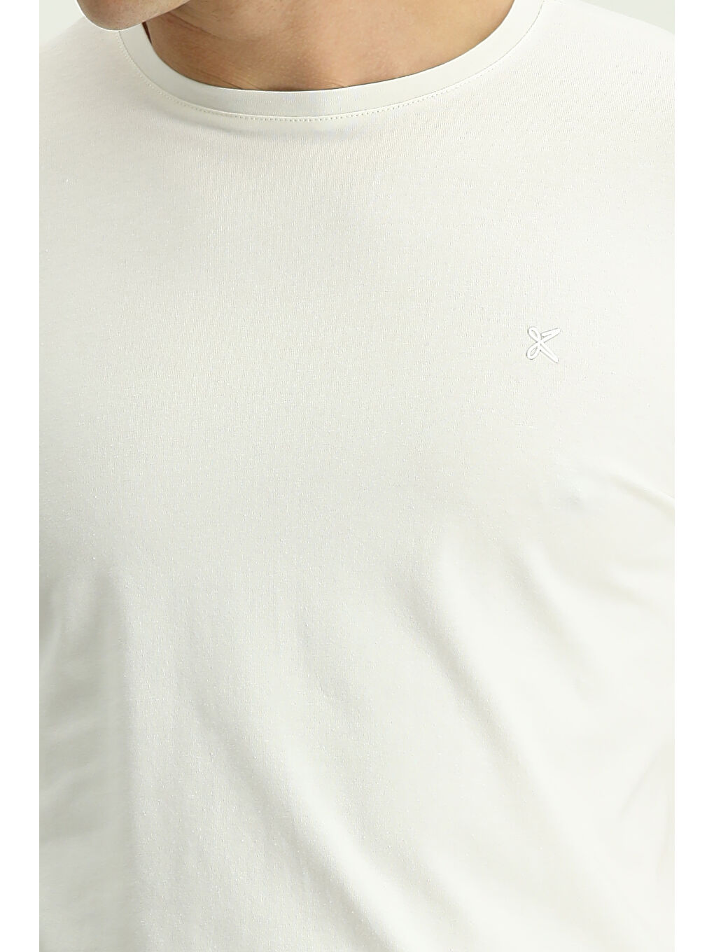 Ekru Bisiklet Yaka Slim Fit Dar Kesim Süprem Pamuklu Tişört-4