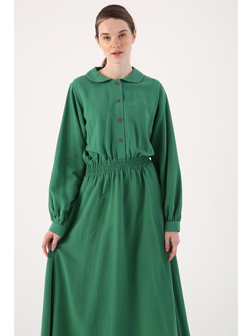 Koyu Yeşil Bebe Yaka Beli Lastikli Viskon Keten Elbise-4