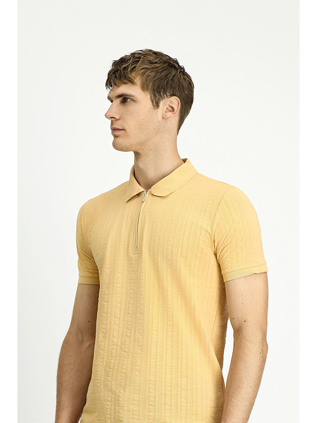 Bej Slim Fit Dar Kesim Pamuk Desenli Fermuarlı Polo Yaka Tişört-3