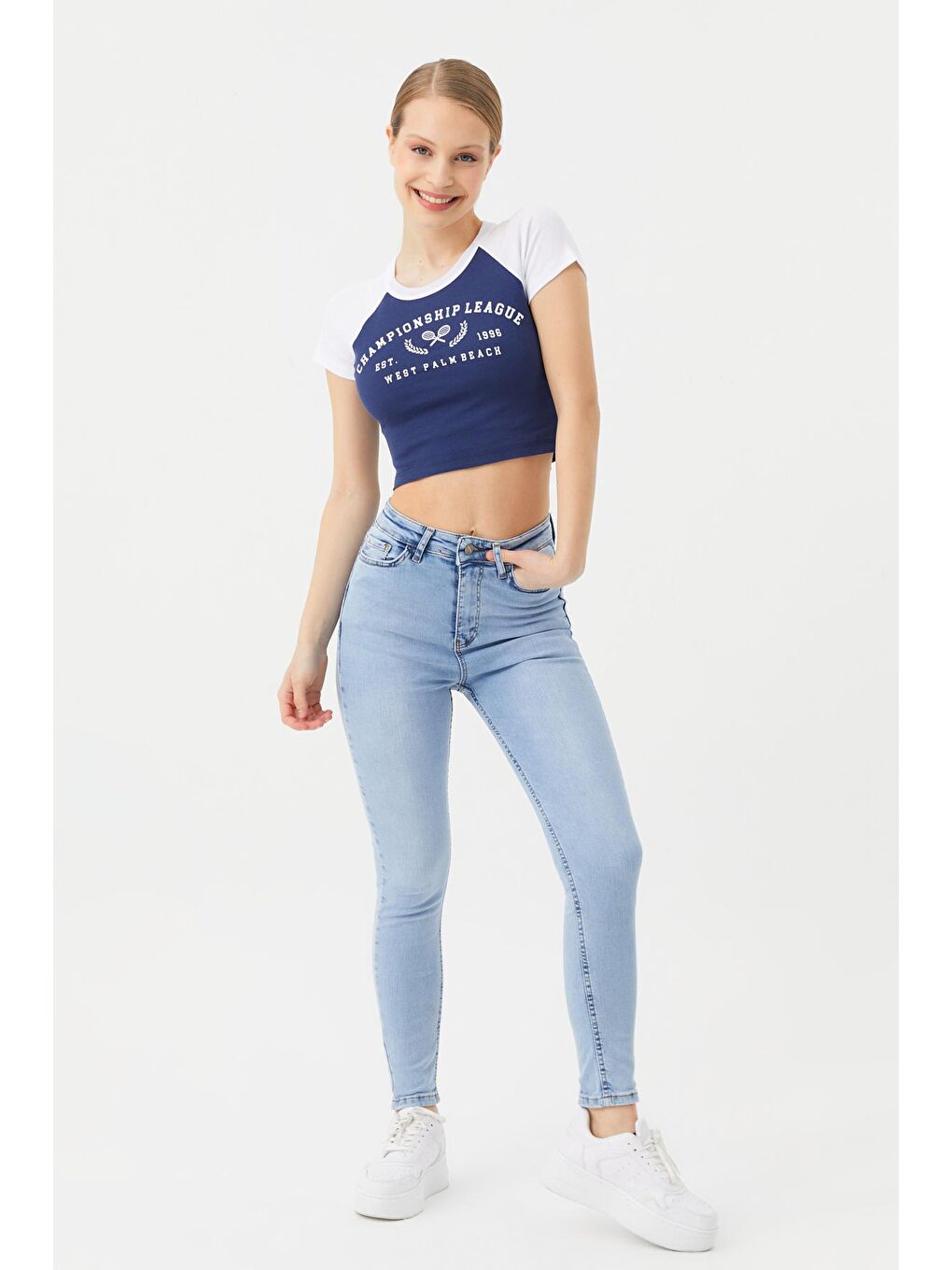 Kadın Buz Mavi Random Yıkamalı Skinny Jeans