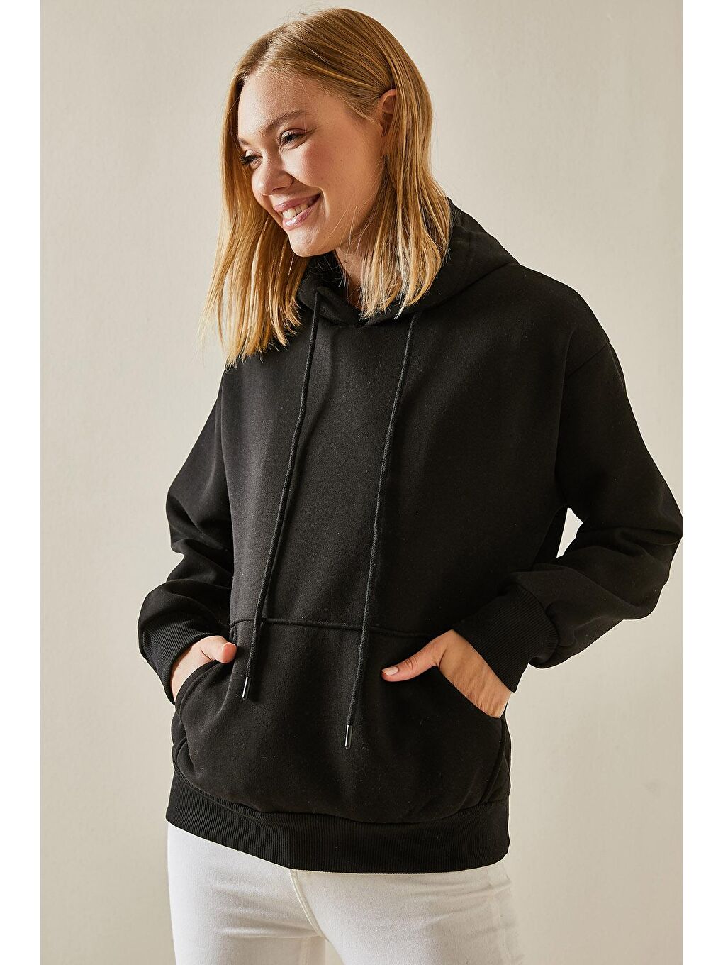 Siyah Kanguru Cepli Kapüşonlü Sweatshirt 4KXK8-47607-02-1