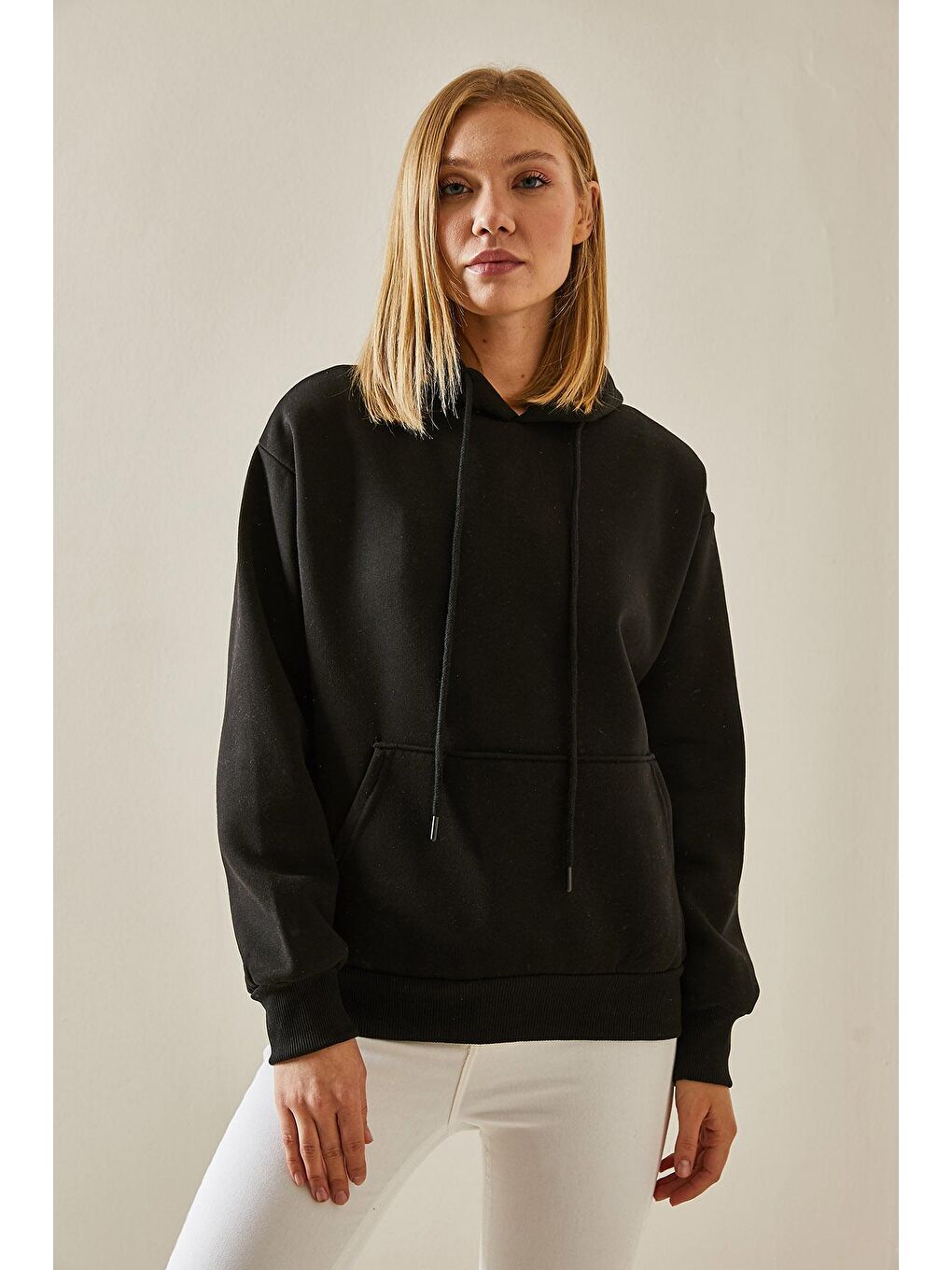 Siyah Kanguru Cepli Kapüşonlü Sweatshirt 4KXK8-47607-02-2