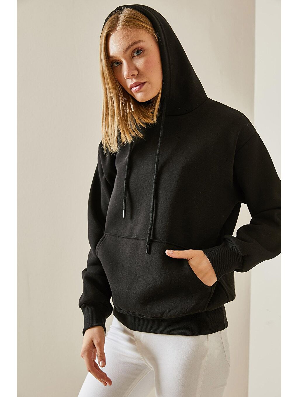 Siyah Kanguru Cepli Kapüşonlü Sweatshirt 4KXK8-47607-02-4