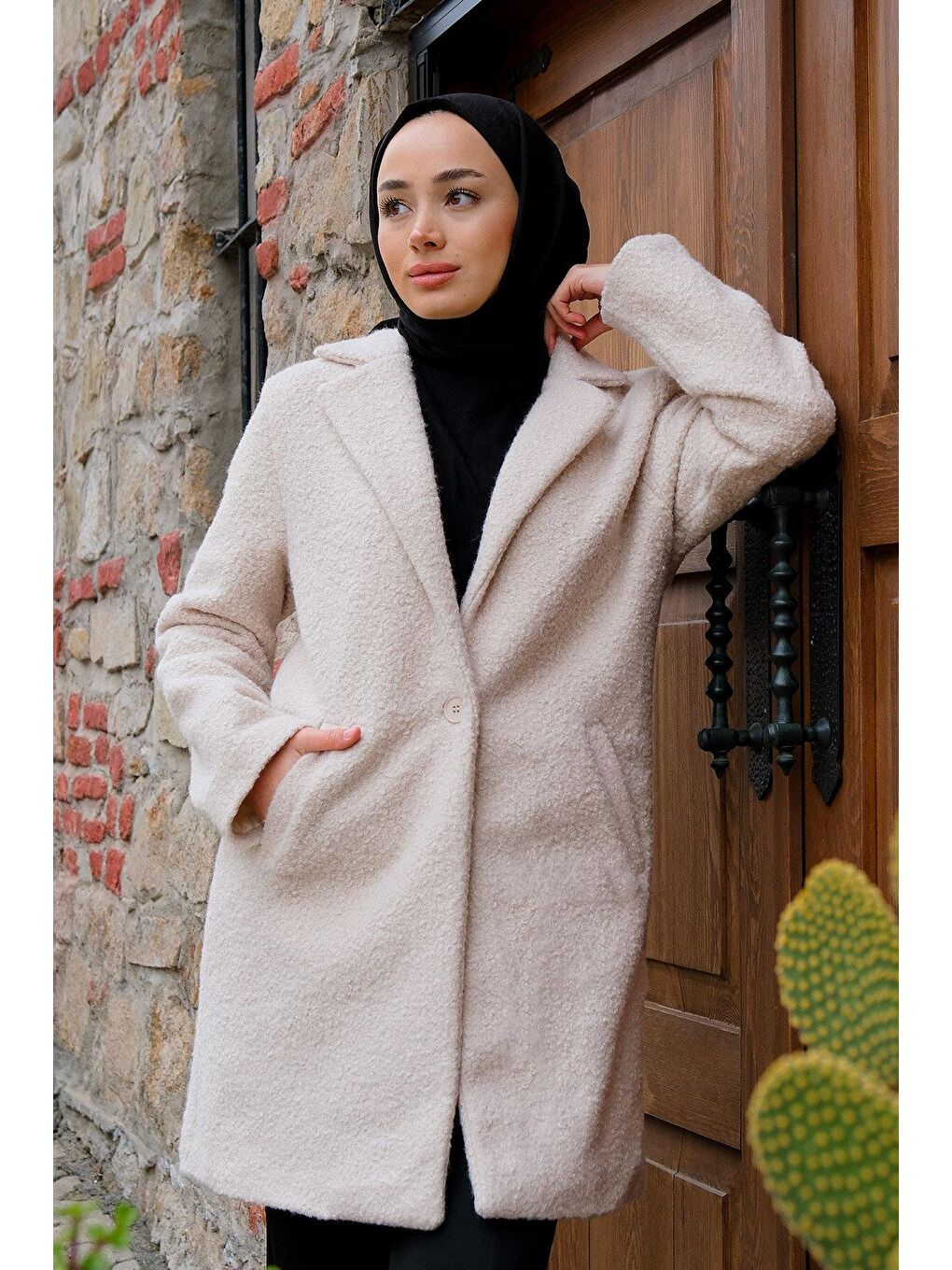 Kadın Buklet Kaban Bej-1