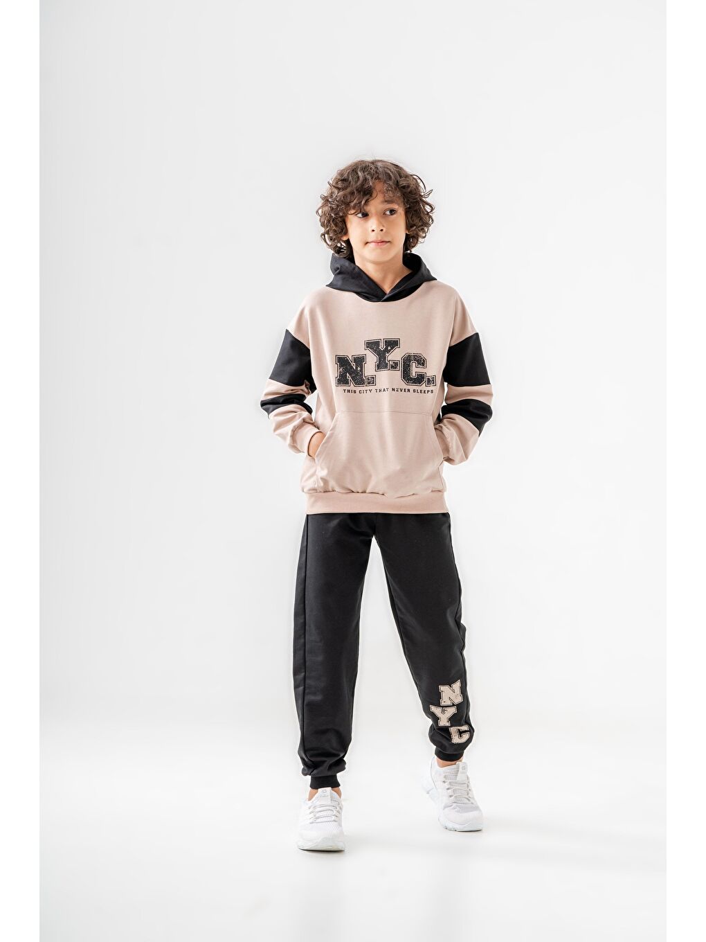 Siyah NYC Baskılı erkek çocuk eşofman takımı-1