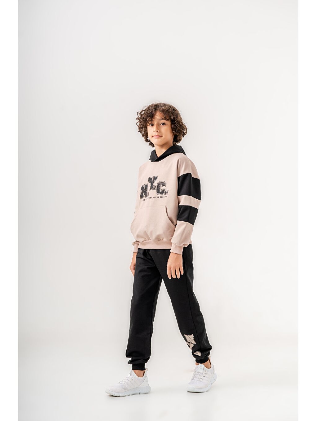 Siyah NYC Baskılı erkek çocuk eşofman takımı-6
