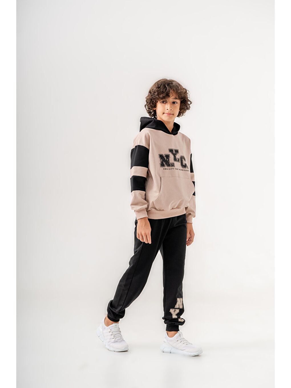 Siyah NYC Baskılı erkek çocuk eşofman takımı-7