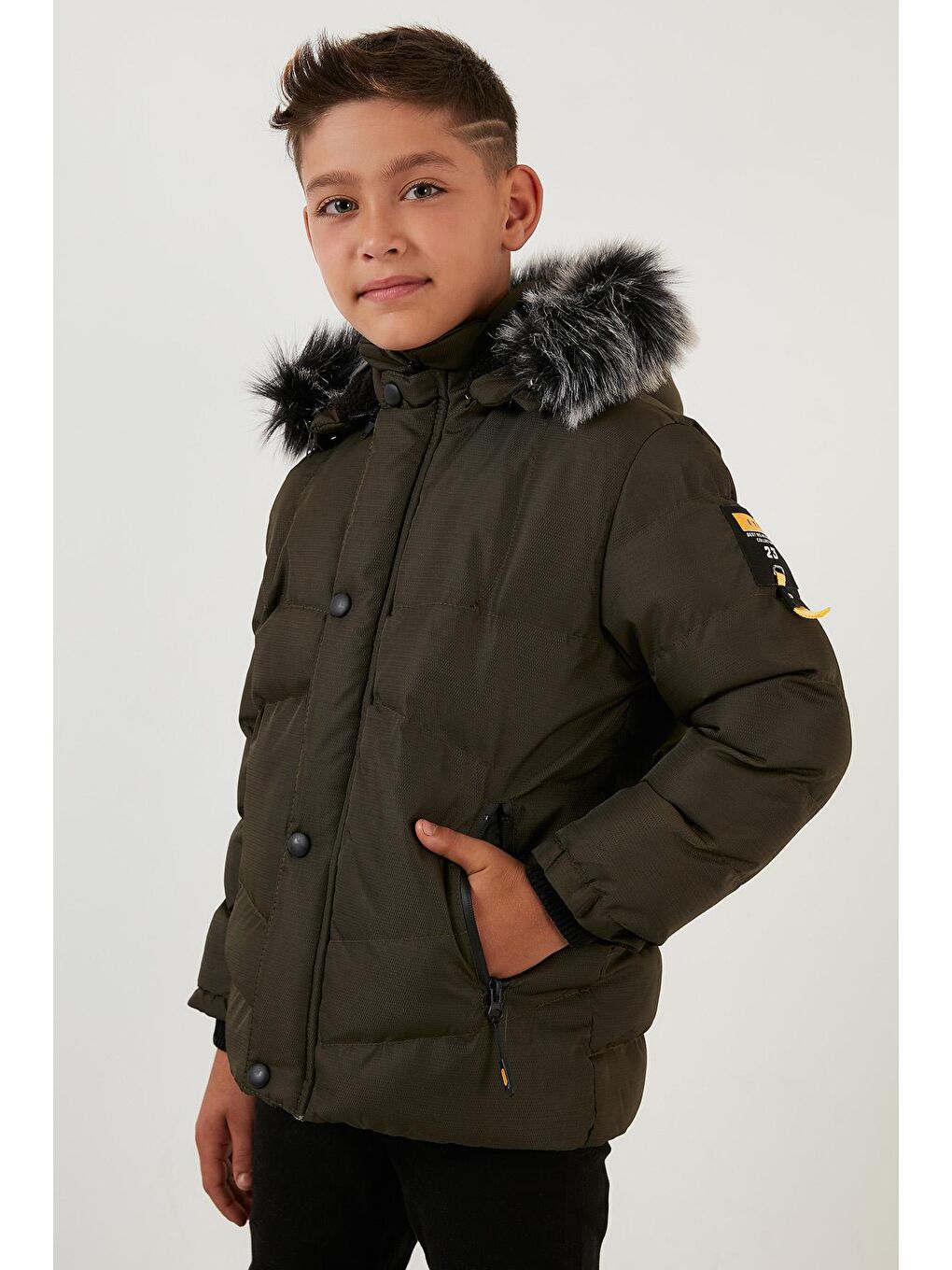 Haki Fermuarlı Suni Kürklü Peluş Astarlı Çıkarılabilir Kapüşonlu Mont 5760026-3