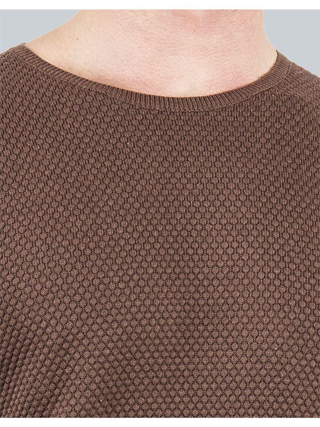 Kahverengi Erkek Standart Fit Normal Kesim Bisiklet Yaka Petek Desenli Kahve Triko Kazak-3