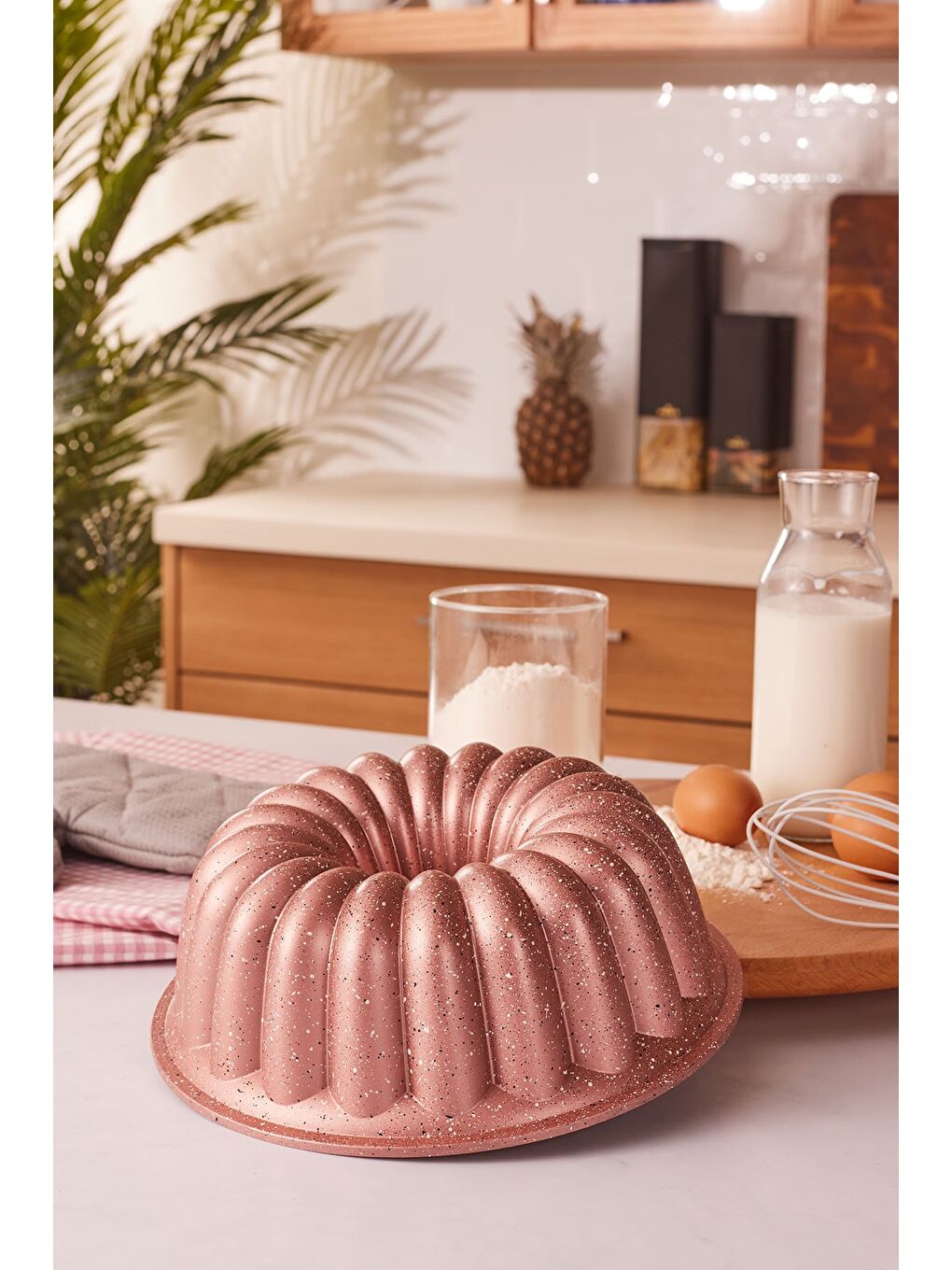 Pembe Arya Döküm Kek Kalıbı Golden Pink 24 cm-1