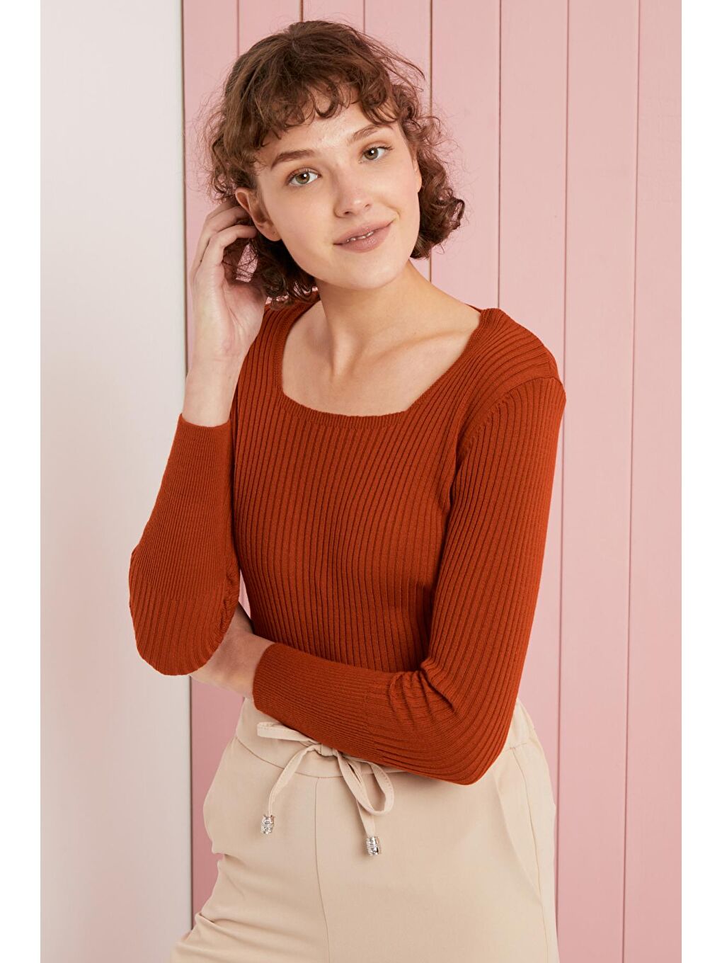 Kahverengi Kadın Taba Kare Yaka Fitilli Dar Kalıp Basic Kazak