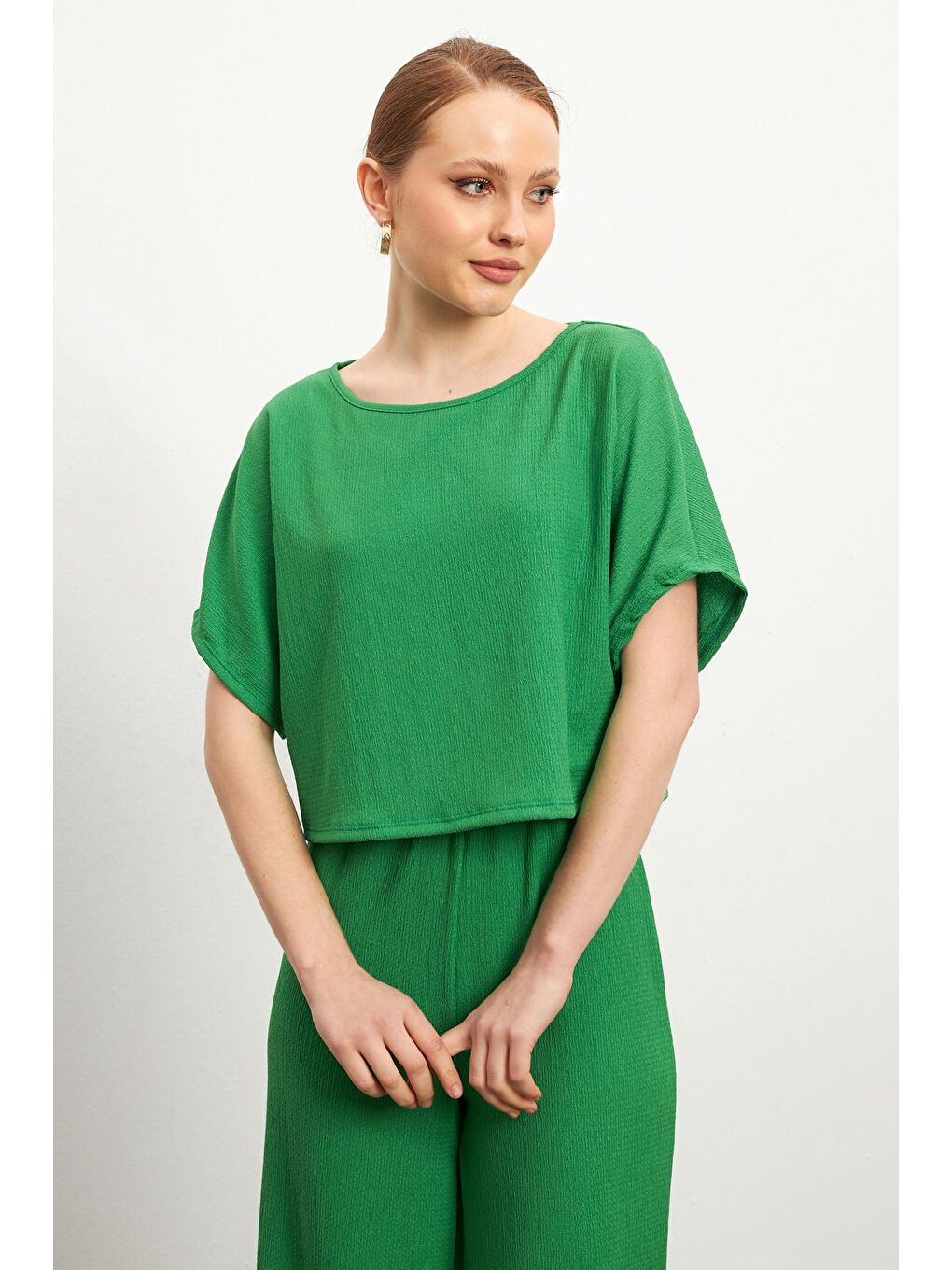 Kadın Yeşil Kısa Kollu Krinkıl Pantolon Takım-2