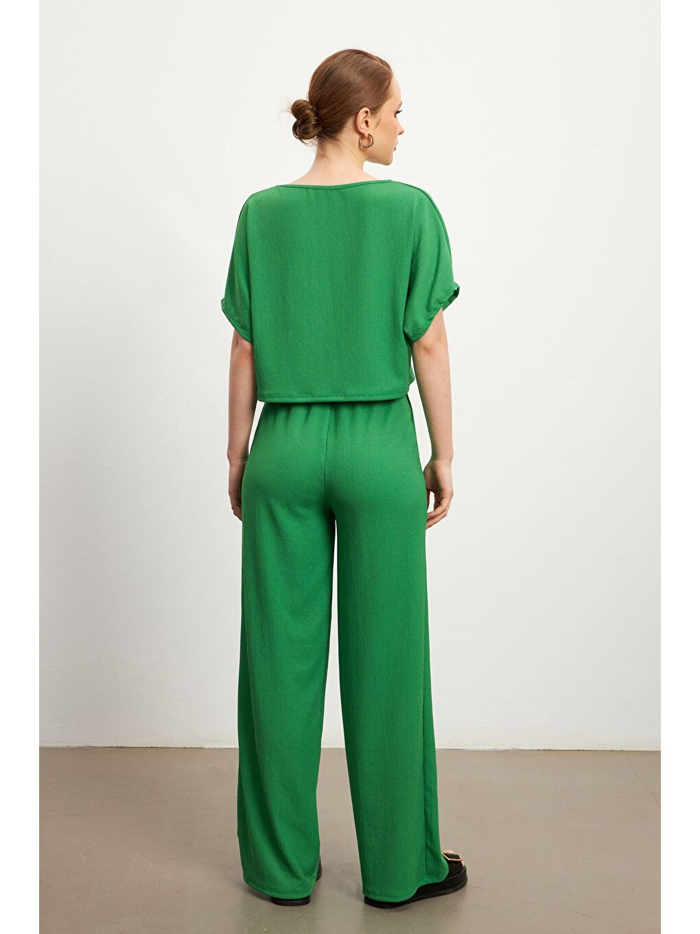 Kadın Yeşil Kısa Kollu Krinkıl Pantolon Takım-4