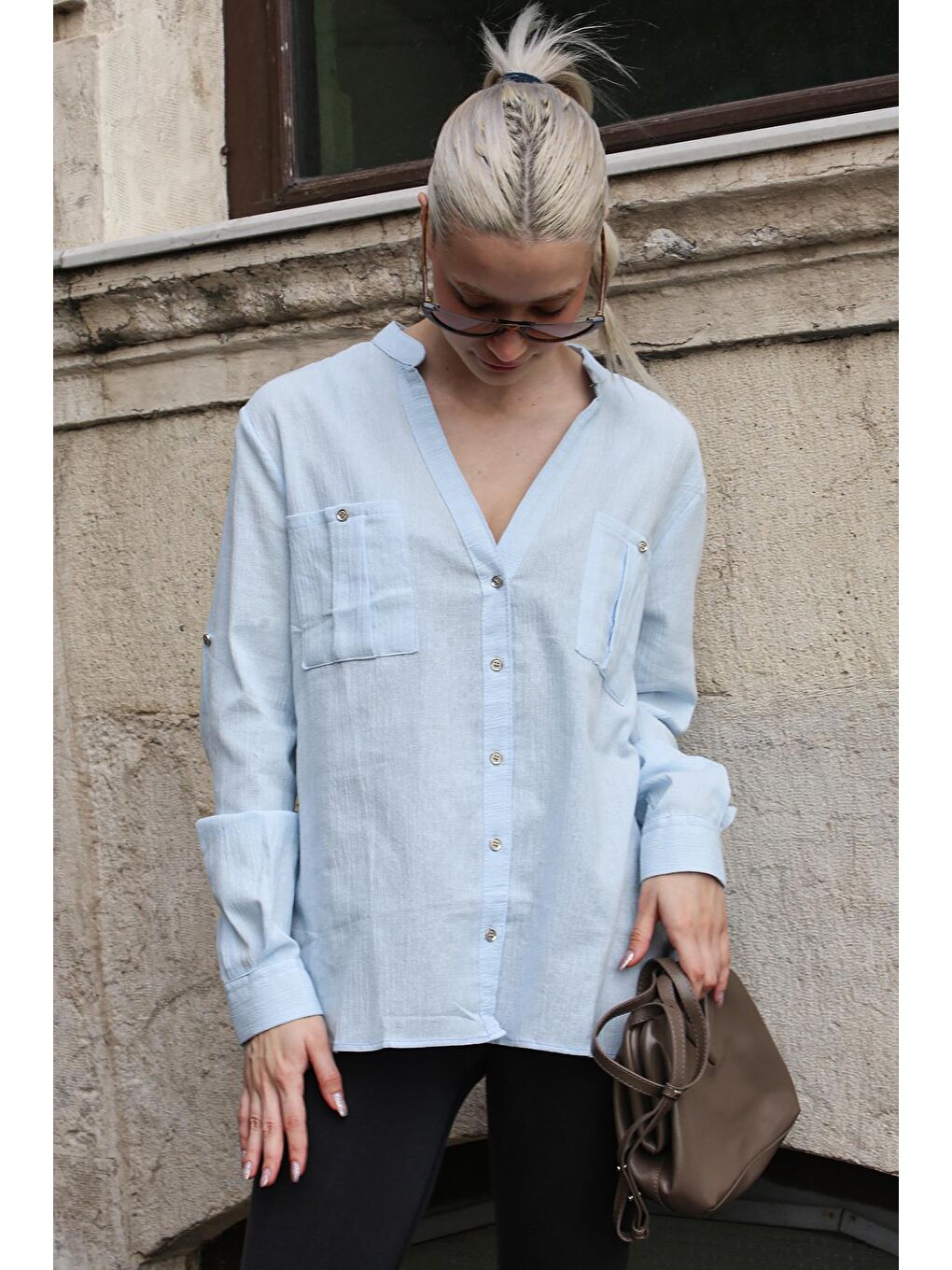 Mavi Kıvrık Kollu Keten Görünümlü Kadın Gömlek Mg1847-3