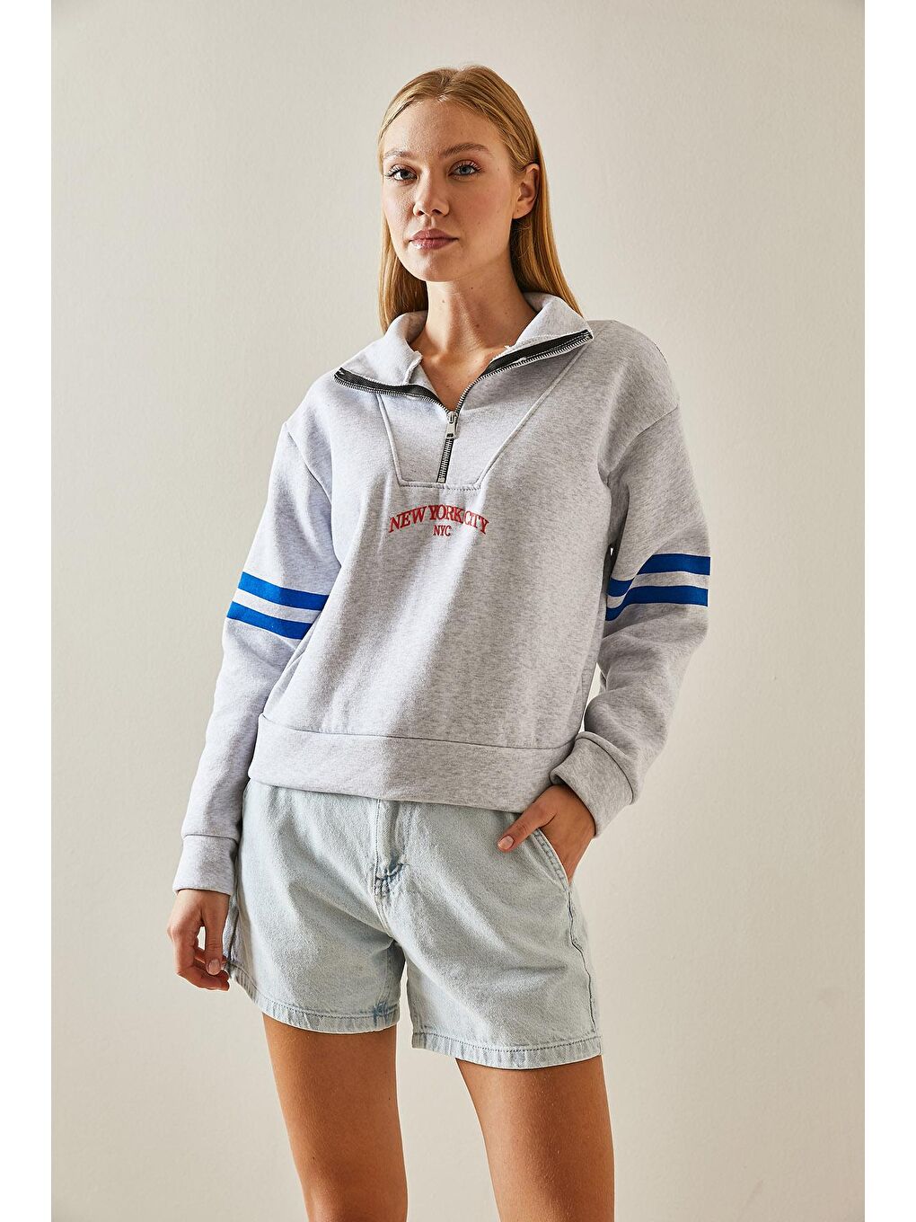 Gri Fermuar Detaylı Baskılı Sweatshirt 4KXK8-47608-03-2